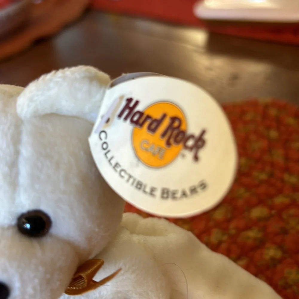Hard Rock Cafe Collectible Bear. WashingtonDC.